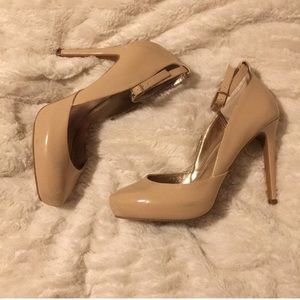Steve Madden nude heels